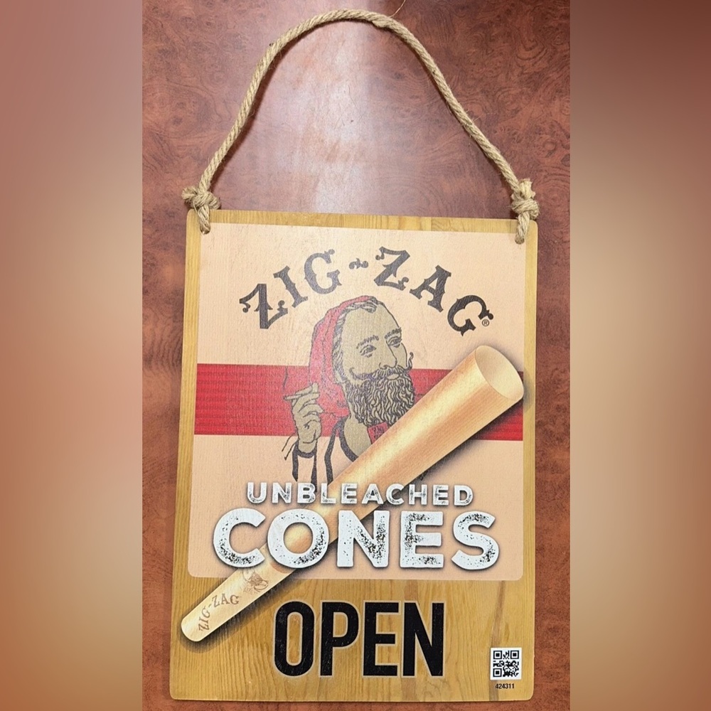Zig-Zag Unbleached Cones Wooden Open/Closed Sign Decor Display